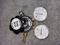 Harris Model 25GX-145-540 2.5″ Single Stage Oxygen Regulator (3000510)