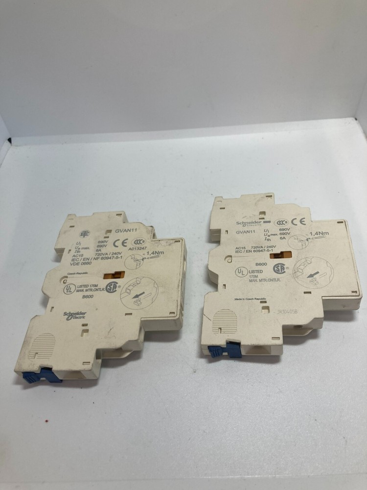 SCHNEIDER GVAN11 AUXILIARY CONTACT BLOCK 690V 6A (LOT OF 2)