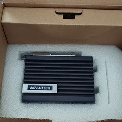 Advantech UNO-127-E23BA Automation Equipment ATOM x6413E 8GB DDR4 2LAN 2USB