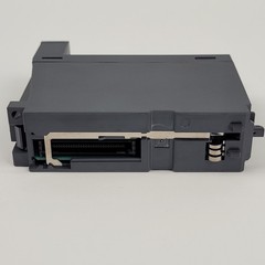 Mitsubishi QY40P PLC Output Module,12/24 VDC – USED