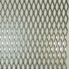 1/2″ x 16GA. 304 STAINLESS STEEL FLATTENED EXPANDED METAL 6″ x 6″