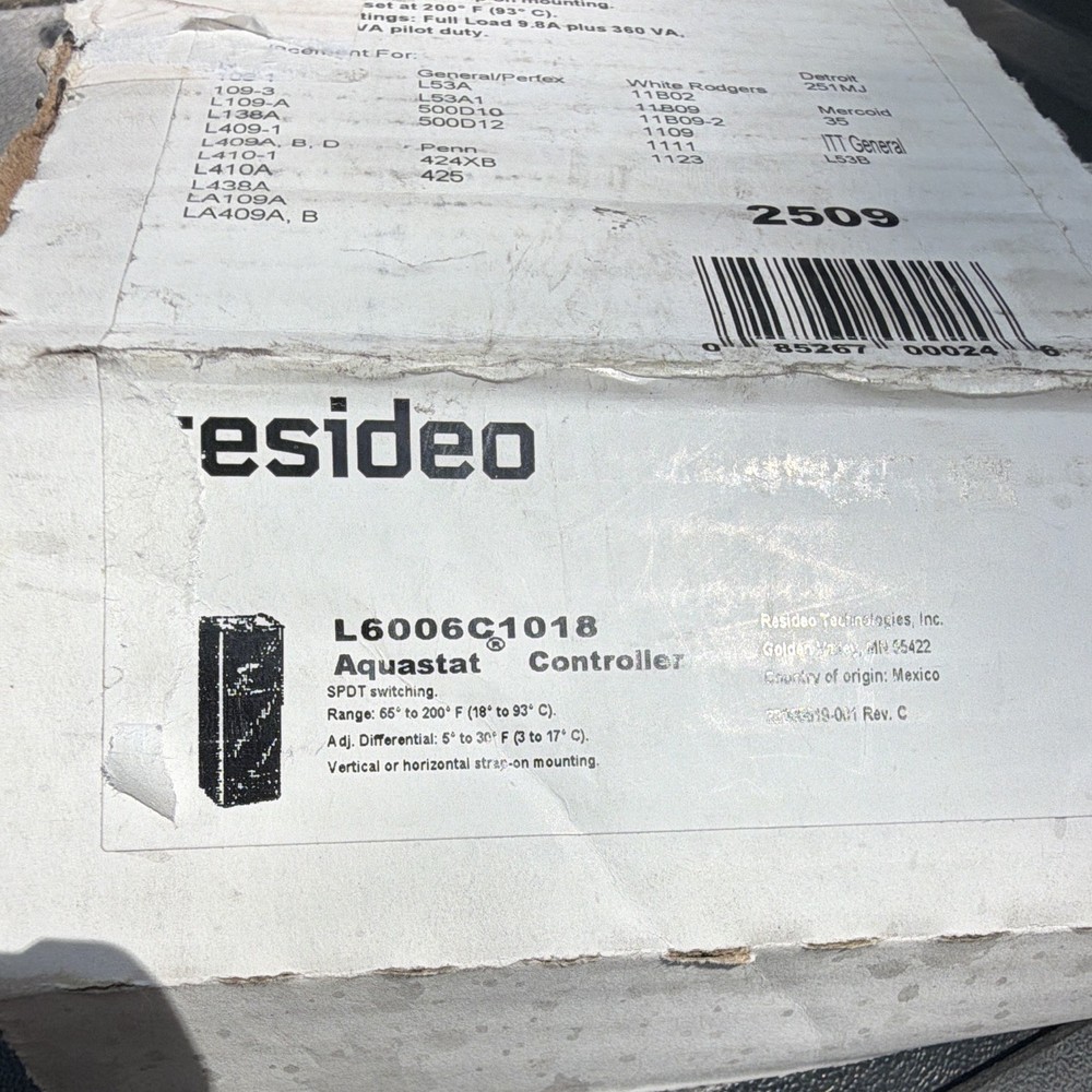 Resideo Aquastat Controller Surface Mount, 120V 5.8A MPN L6006C1018