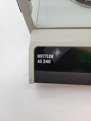 Mettler AE240 Digital Analytical Scale With Option 011 Data Output