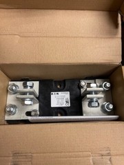 Eaton Bussmann 170H3006 Base CA110 1250A 1400V UR 43653 Fuse Block / Holder