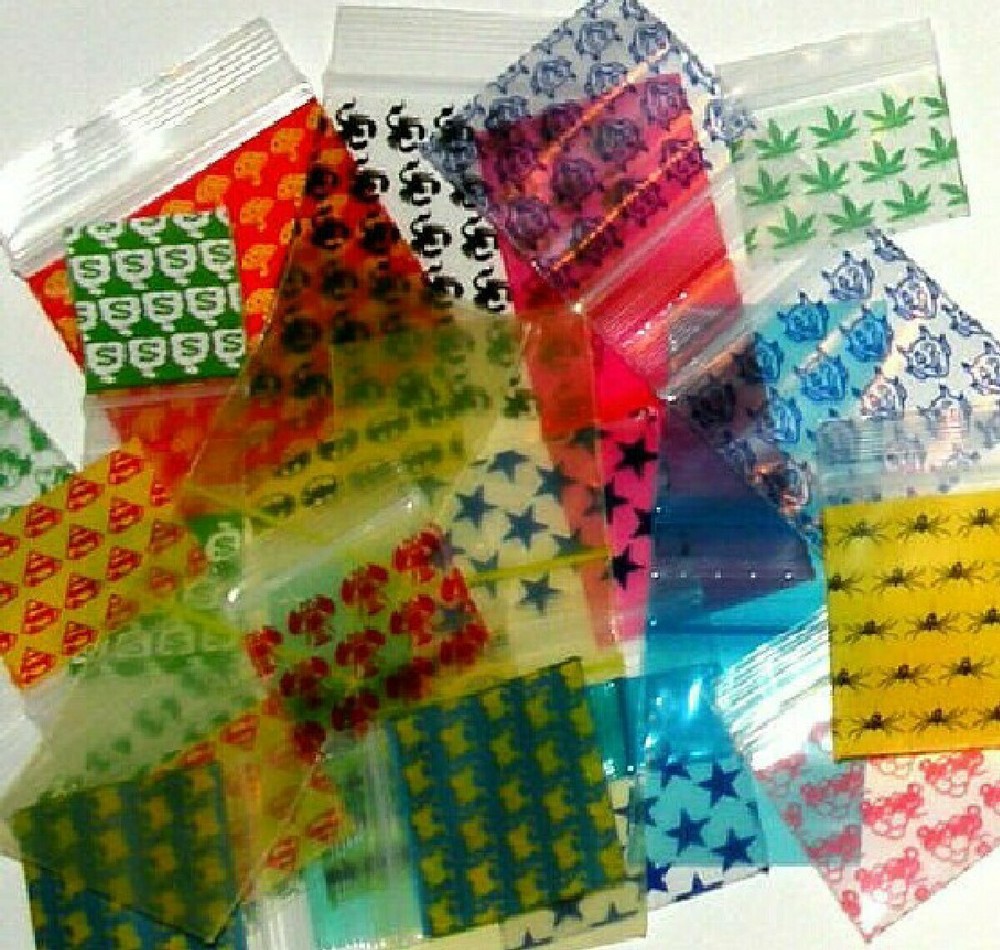 Apple Baggies Sample of 11 Different Sizes Designs Colors with Size Chart