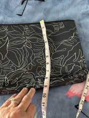 Thirty One insulated Zipper pouch In Linework Leaves Black Color Pattern NIB