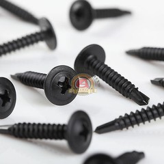 Phillips Truss Head Black Sheet Metal Self Tapping Screw 18-8 #8 x 1” Qty 500
