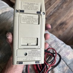 FLUKE 8024b 1000VDC 2A (AS PICTURED) UNMP