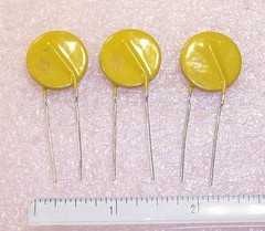 QTY (40) JVR20S511K11YU4 RFE 20mm METAL OXIDE VARISTORS 510V 20S511K ROHS