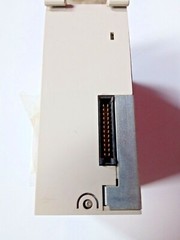 OMRON TYPE C200HW-PA204 POWER SUPPLY UNIT NEW