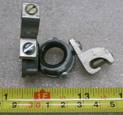 NEER GBL-100 1/2 INCH Insulated Grounding Bushing with Lay-In Lugs (2) PCS #139C