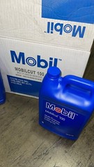 Mobil cut 100 Water Soluble Cutting Oil CASE OF 6 Gal Part # 121095 **SALE**