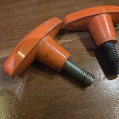 1/2″-13 Thread Thumb Screws – T Wing Orange Knob – 4 Pack – USA