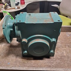 NEW DODGE TIGEAR 30:1 RATIO GEAR REDUCER 4.15 HP 3682 TORQUE C-FACE 7/8″ DIA