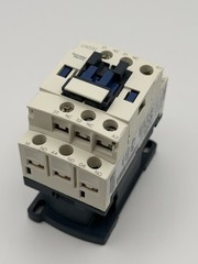 Schneider Electric CA32G7 / 120V