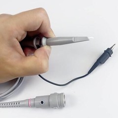 OWON 200MHz Oscilloscope Probe Kit, BNC Oscilloscope Clip Probe Attenuation Can