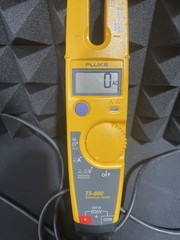 Fluke T5-600 Electrical Tester Voltage Continuity Current Meter CAT III 600V