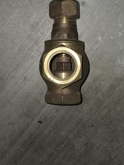 CHAMPION BRASS GLOBE VALVE W/Anti Siphon 3/4″ Female Thread New no Box