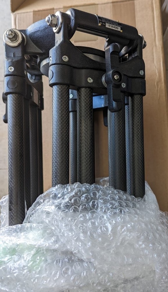 New Ronford-Baker Medium-Duty Tall Carbon Fiber Tripod 150mm Bowl – 34 to 70″