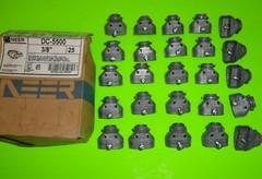 (25 COUNT) NEER DC-5500 Duplex Single Screw Cable and Conduit Connector DC5500