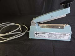 AMERICAN INT’NL ELECTRIC AIE-100T IMPULSE SEALER 200W AC 120V 60HZ Works Great!