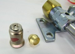 Robertshaw 1810-100 Universal Pilot Light Kit, LP/Natural Gas Aerated 1/4″ 3/16″