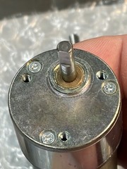QTY 1 PITTMAN GEAR MOTOR 12 VOLTS 60.5:1 RATIO 3/16” SHAFT WITH FLAT CLEAN