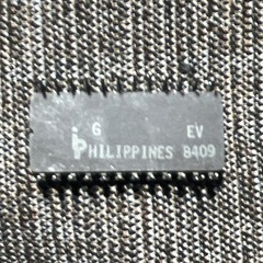 Intel D2732A-2 2732A UV Erasable EPROM IC Parallel 24-Pin DIP Through Hole