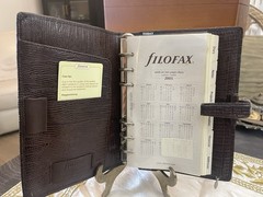 Filofax Personal Topaz organizer with a 2005 diary NOS Italian Embossed Leather