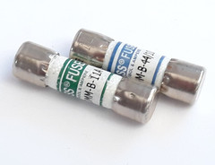 X1 EACH DMM-B-44/100 & X 1 DMM-B-11A BUSS BUSSMANN FUSE 1000 VAC DC