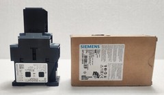 Siemens 3RT2024-1AP04 Contactor 3RH2911-1HA11