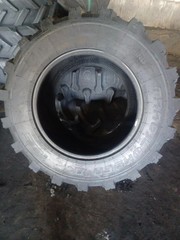 17.5L-24 TIRE R-4 NEW COSMETIC BLEM 8PLY TUBELESS 17524 17.5 24