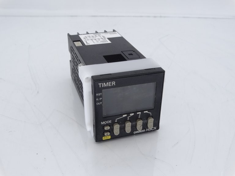 OMRON H5CX-A-N TIMER