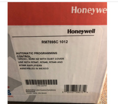 Honeywell RM7895C1012 Flame Safeguard Burner Controller 120V