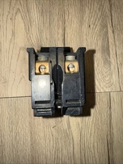 FEDERAL PACIFIC FPE NA240 STAB-LOK CIRCUIT BREAKER 40 AMP 2-POLE 120/240 VAC