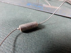 Unknown Make PIO? Capacitors 4.7uf 25V Qty 30 NOS Axial Leads