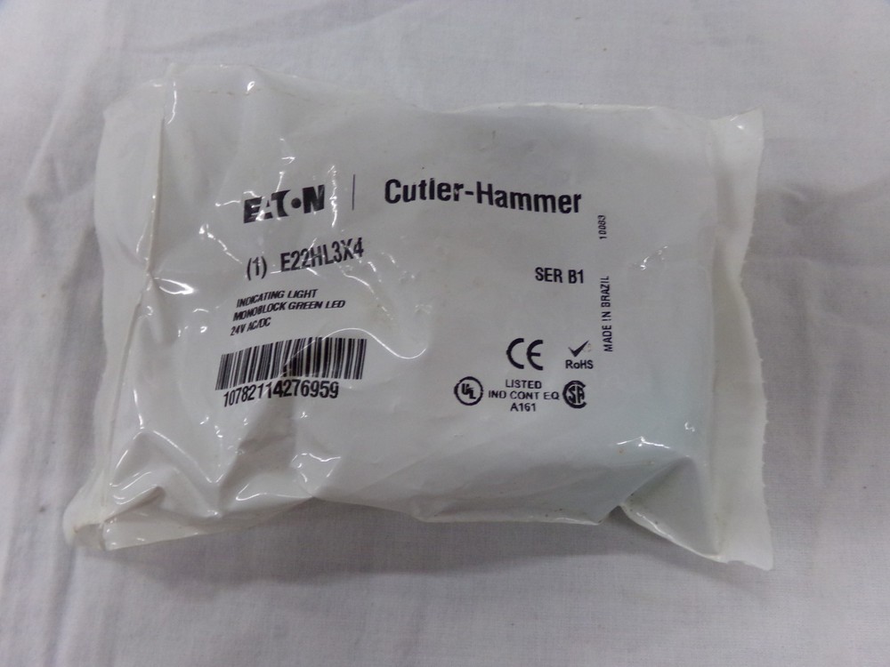 EATON Cutler-Hammer E22HL3X4 Monolock Green LED Indicating Light NEW