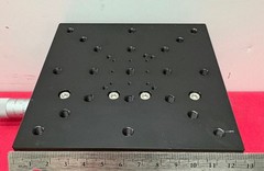 EDMOND OPTICS METRIC Z-STAGE 125mm x 125mm 20 mm Travel 5 kg Load Capacity