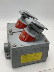 NEW APPLETON ENR22201 RECEPTACLE INTERLOCKED W/SWITCH FOR HAZARDOUS LOCATIONS