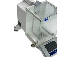 Mettler Toledo XS105 DualRange Analytical Balance 41g/120g x 0.01mg/0.1mg