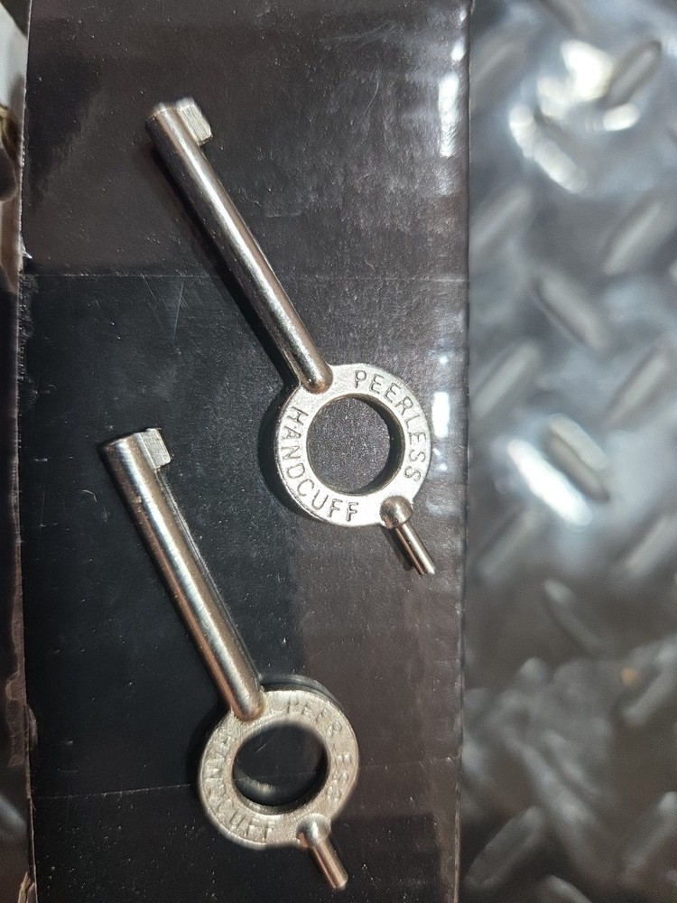 Peerless Standard Handcuff Key, Nickel (PAIR)