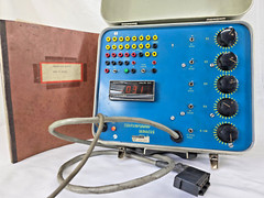 VINTAGE Contemporary Services Model 70 Component Tester Analyzer System + Manual