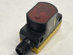 Banner QS30LDQ Long-Range Laser Diffuse Sensor 70231