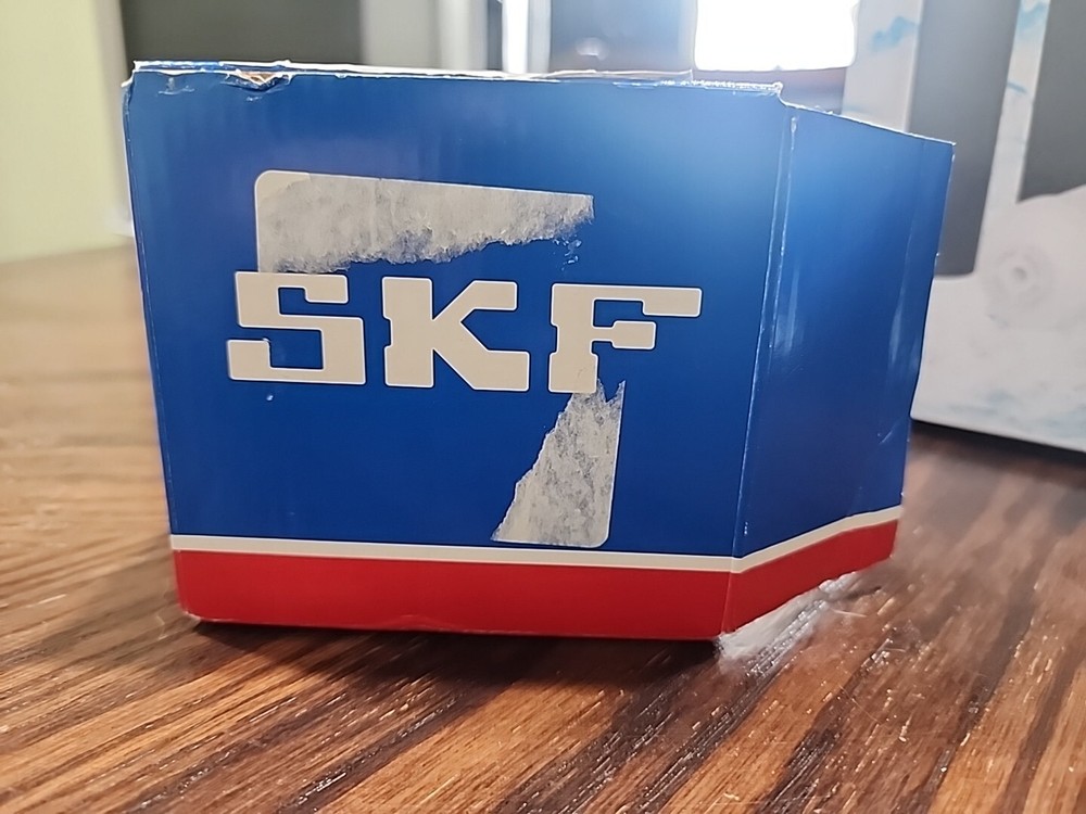 SKF Oval Flanged ball Bearing Unit F2B 012-RM. NOS