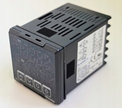 Shinko BCS2R00-10 Digital PID Temperature Controller Panel Mount