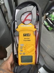 UEi DL479T True RMS Clamp Multimeter CAT III 600V 600A 6000Ct w/ Case