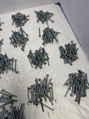 (200 Pcs.) Hex Head 3/8 x 2-1/2 Lag Bolts A307 Zinc Plate Wood Screws Huge Lot
