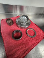 DRESSER/INTERNATIONAL NEW DESIGN 412-412B SCRAPER FLOOR ROLLER W/BEARING