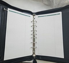 DayTimer Planner Organizer, Black Leather, 7 Ring Binder 8 x 10.5 in. Very Nice