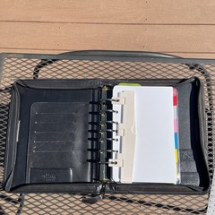 Franklin Covey Leather Ring Planner Binder Classic Size W/Inserts Zip Closure